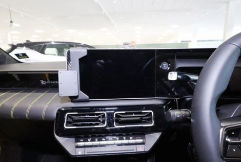 Enhance Your Driving Experience: How Brodit ProClip Transforms the Renault 5 E-Tech